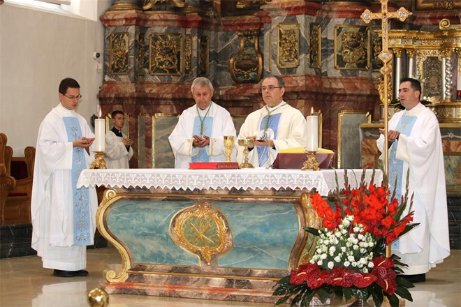 Biskup Radoš: suradnja, solidarnost i služenje tri su dragulja Marijine krune